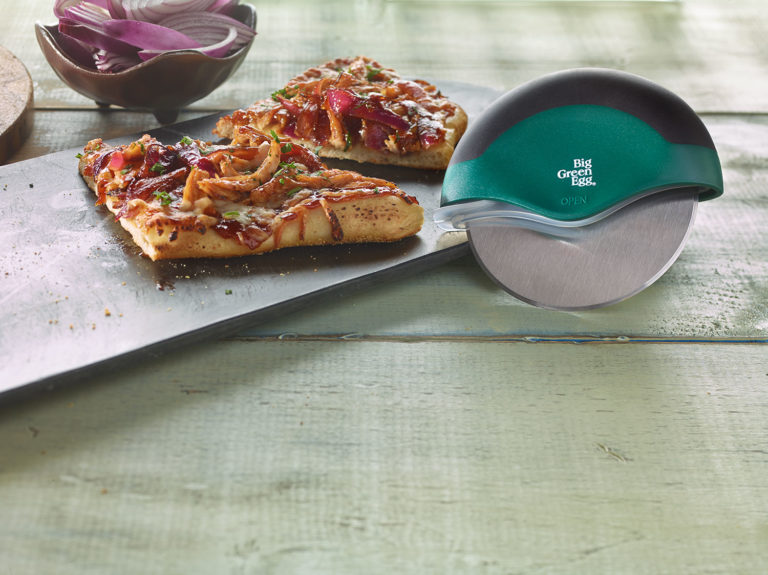 Pizza Cutter for Packaging with Onions